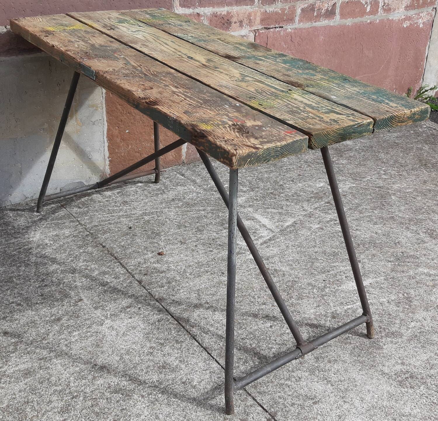 Folding workshop table