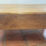 Old coffee table 125/77cms