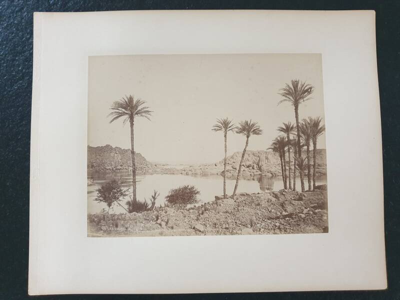 Pascal Sébah (1823-1886) - Photographie, tirage albuminé - "Les rochers de Konosso, Egypte"