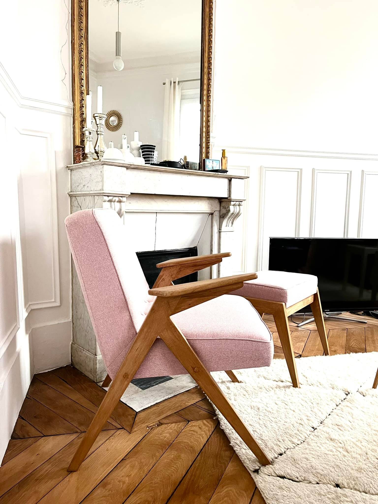 Mottled yellow Bunny chair