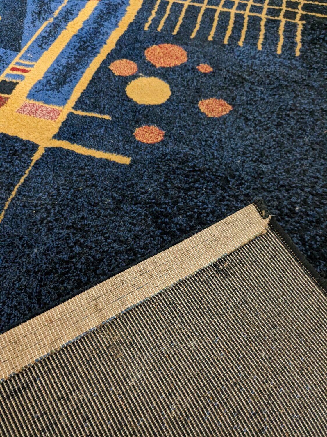 Carpet postmodern 80s kandinsky pattern