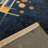 Carpet postmodern 80s kandinsky pattern
