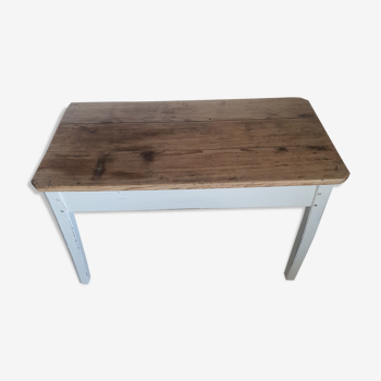 Firm style coffee table