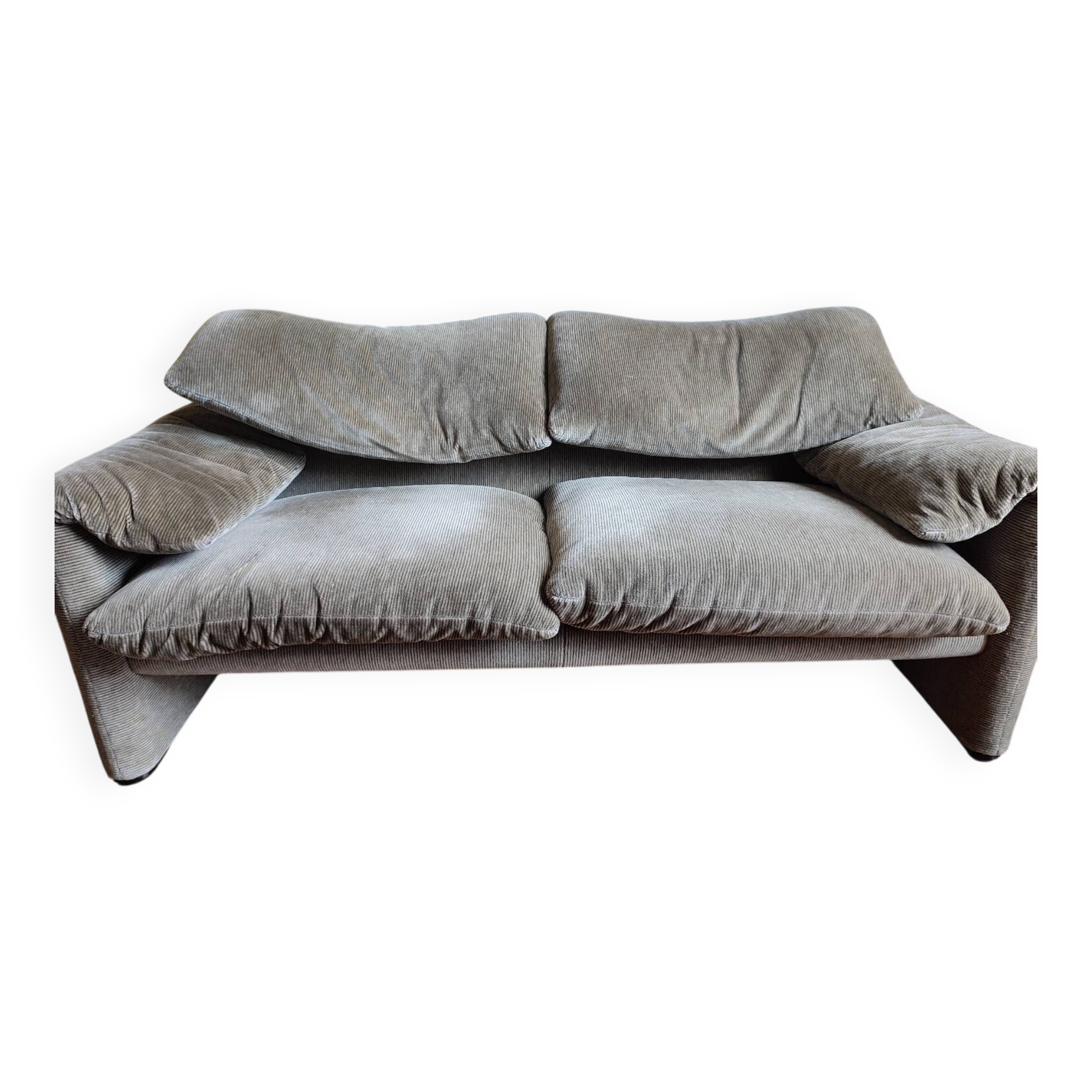 Cassina Maralunga vintage sofa