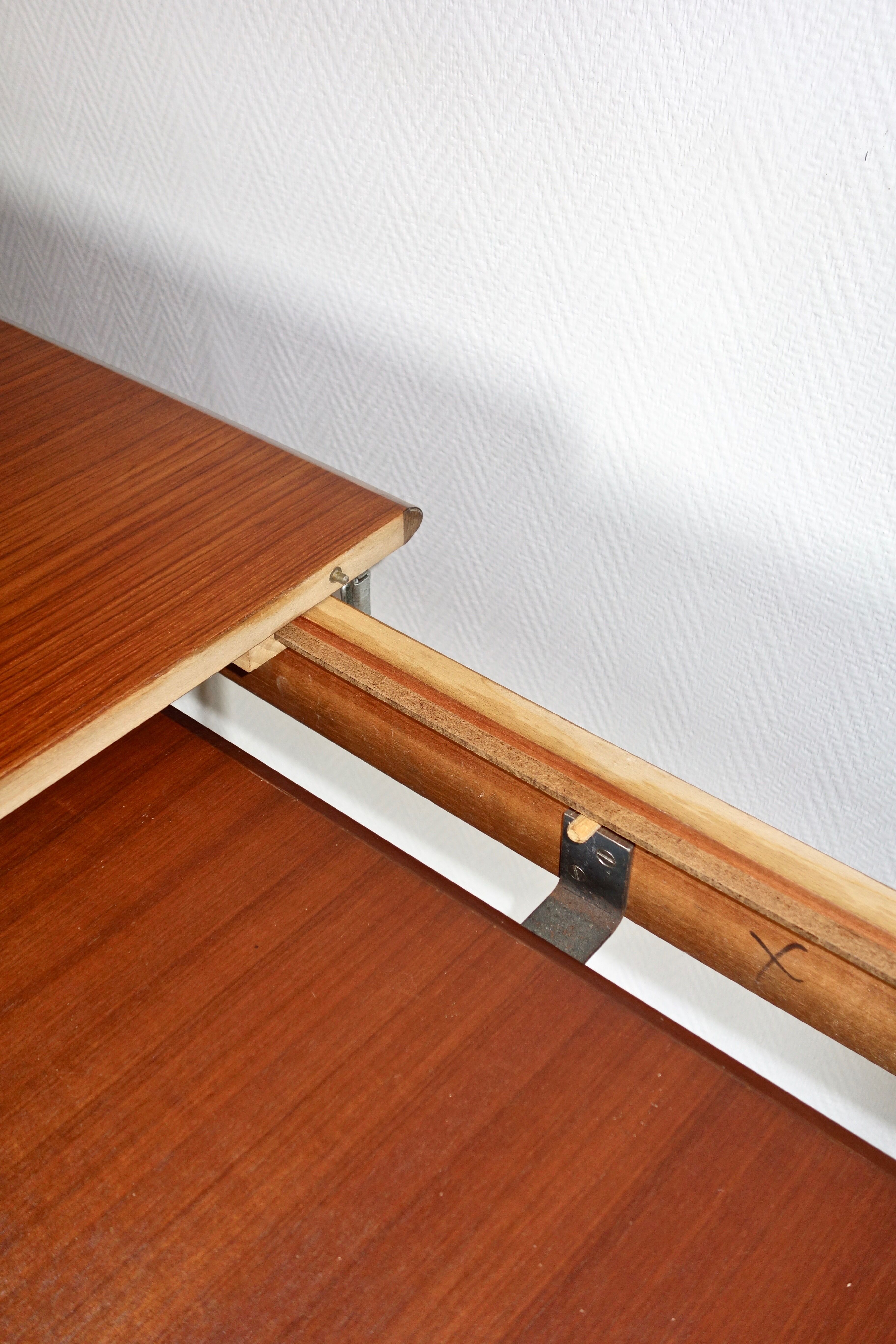 Scandinavian extendable table in teak of the 1960s