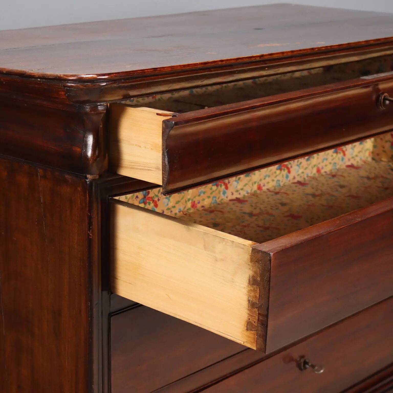 Antique Louis-Philippe walnut commode, 19th century