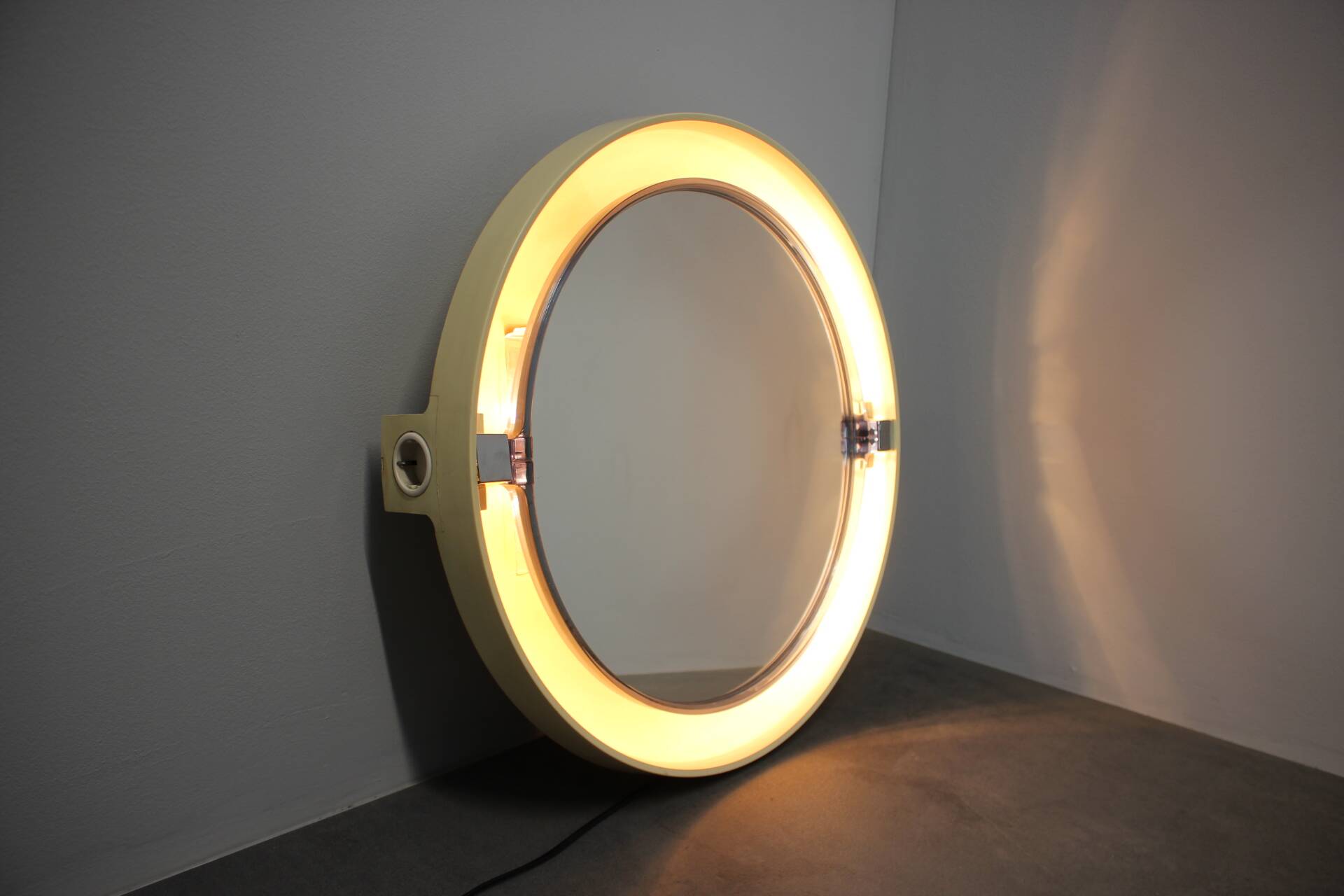 Mid-Century Allibert Illuminated Adjustable Wall Mirror, Germany, 1960s