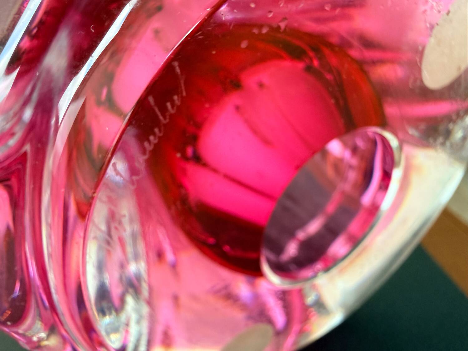 Val Saint Lambert violet lamp