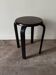 Tabouret en bois noir