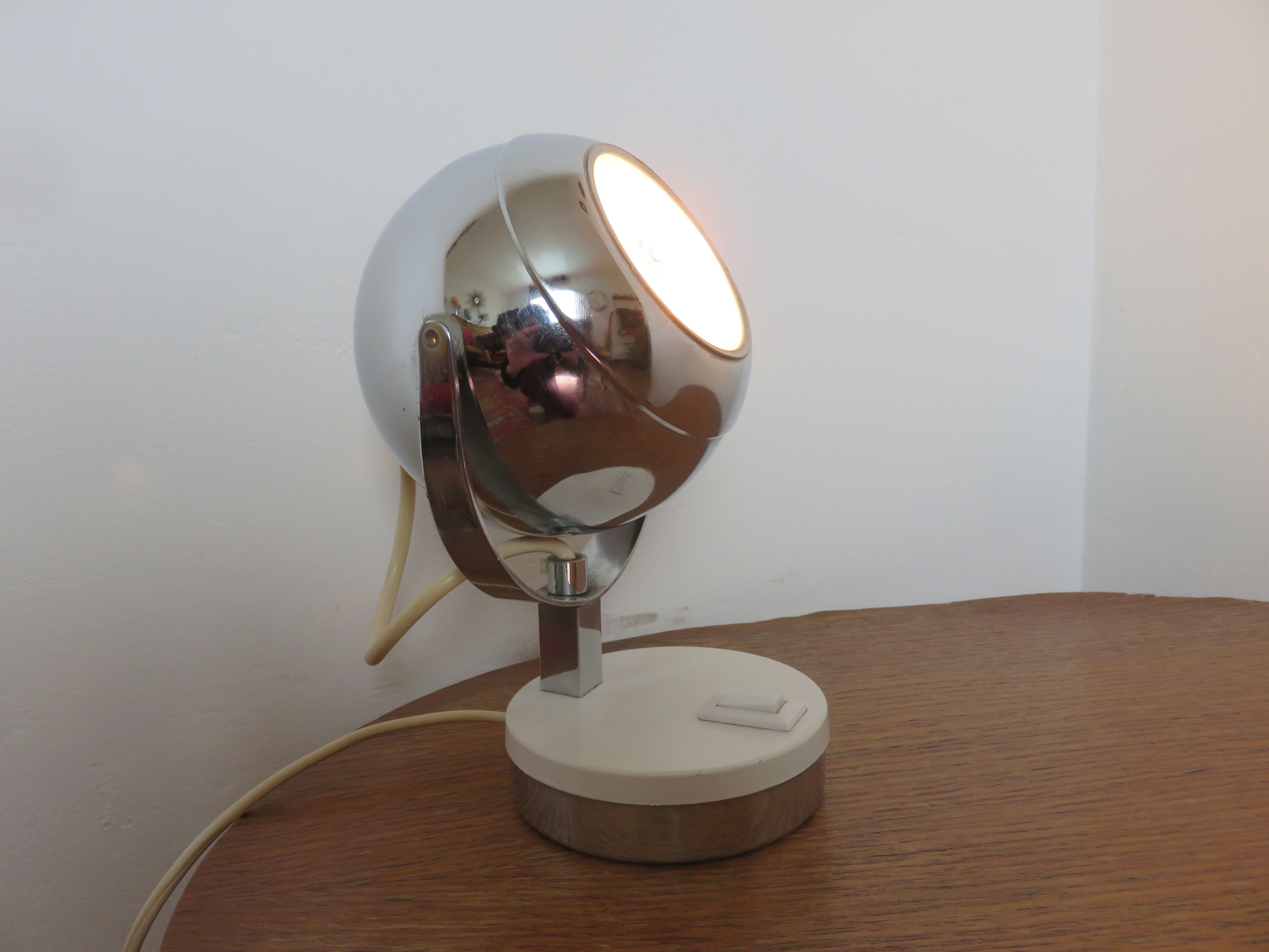 Eye ball lamp in chromed metal from the 70