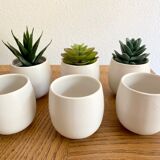 Set of 6 white sandstone pots