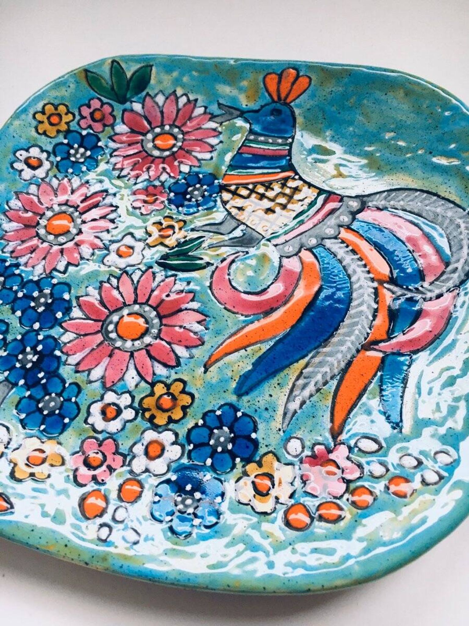 French hand-painted art pottery charger dish by Marjatta Taburet, Quimper, 1960s.