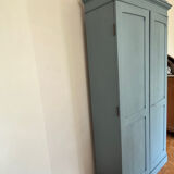 Parisian cabinet galvanizing blue