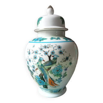 Chinese porcelain vase