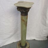 Sellette alabaster column and gold metal