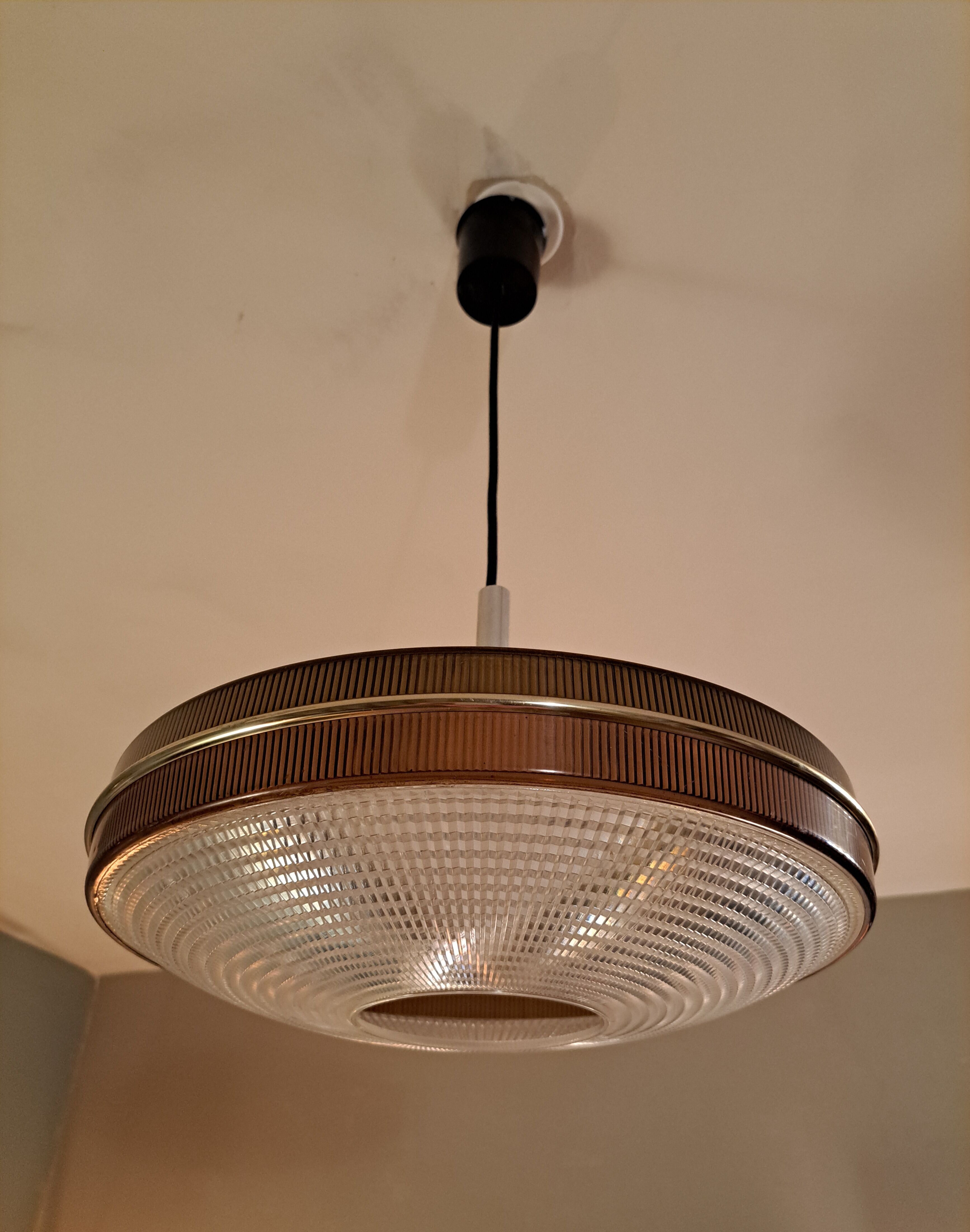 Suspension ufo space-age 1960-1970