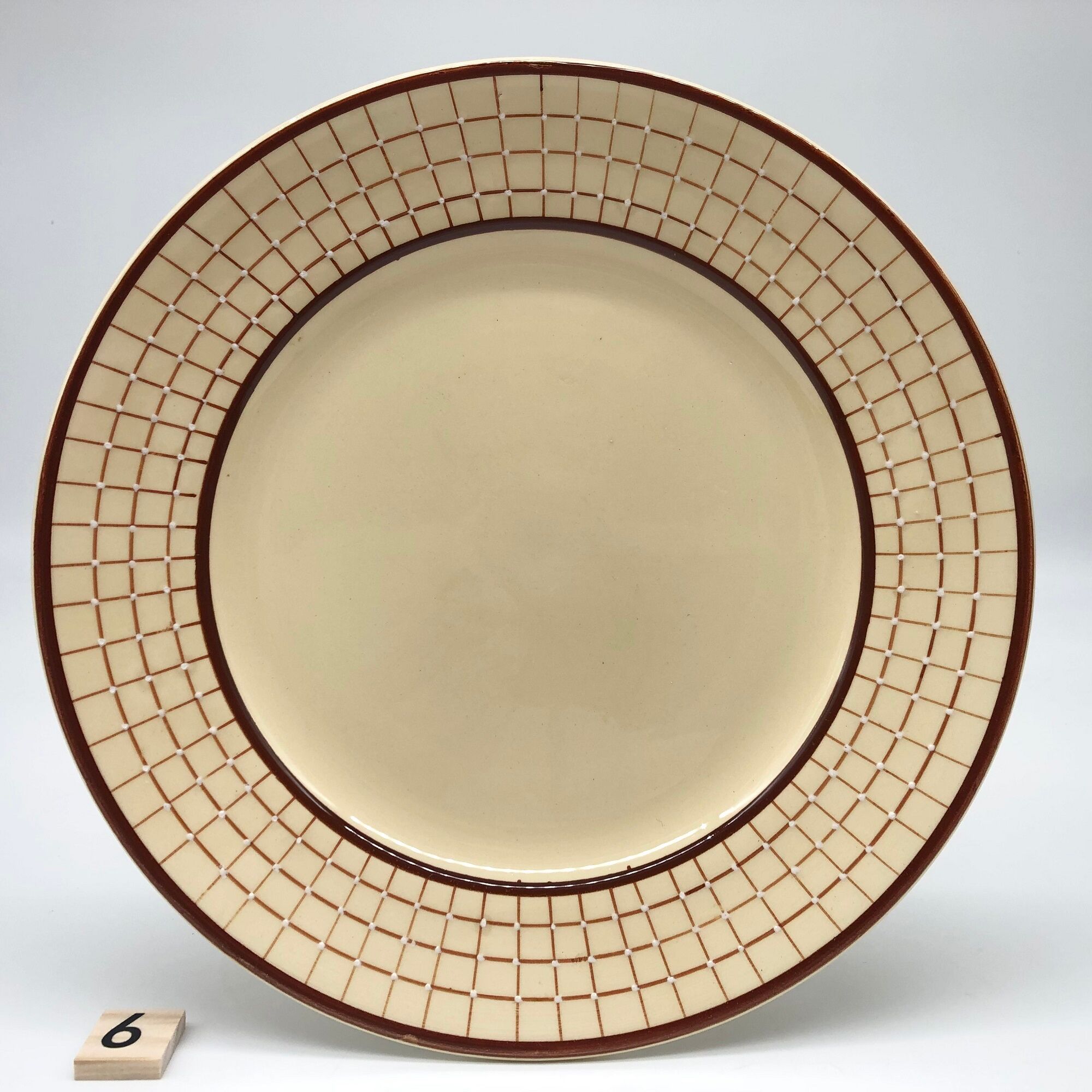 6 assiettes plates faïencerie « longchamp – France », modèle colmar