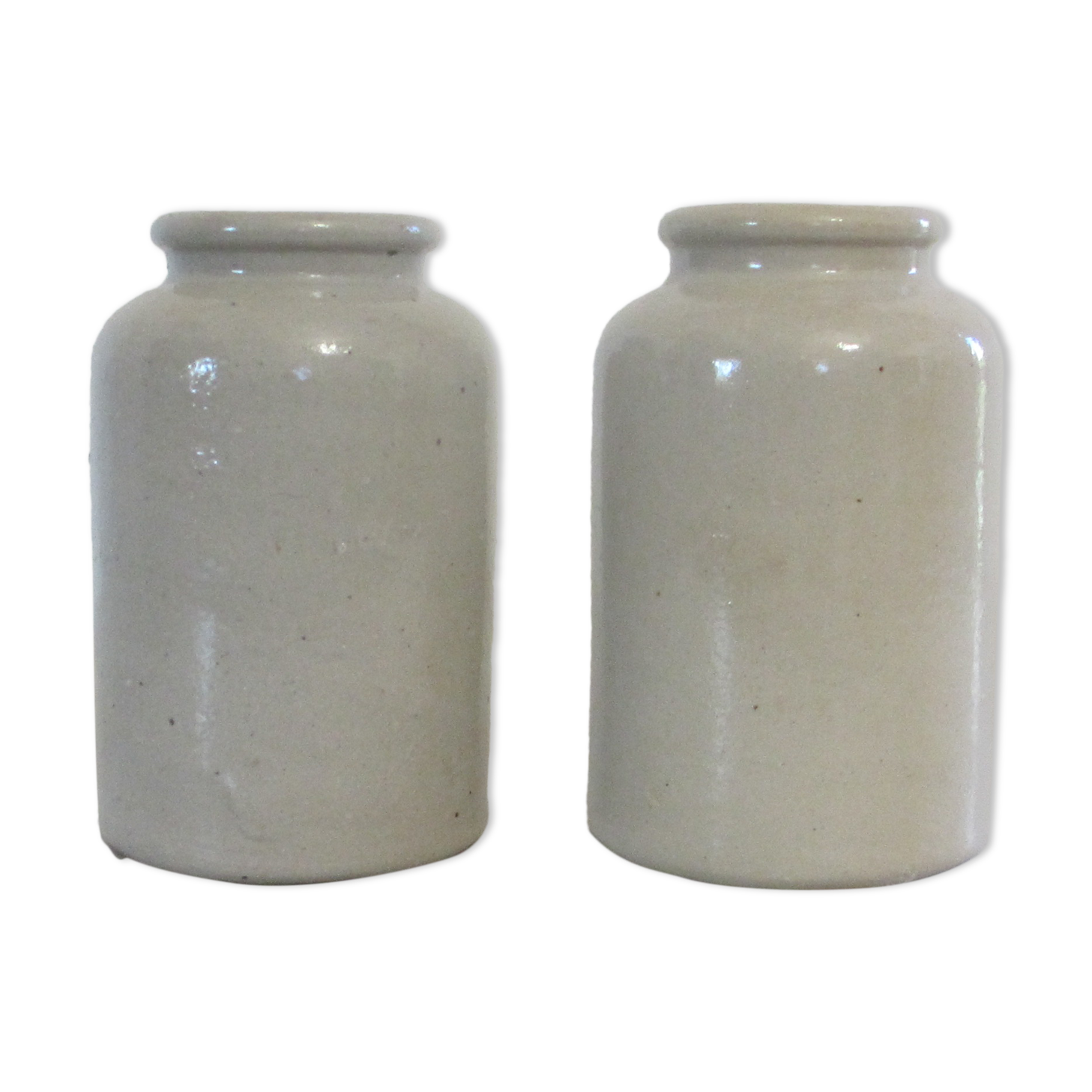 2 old sandstone pots stamped turnay paris