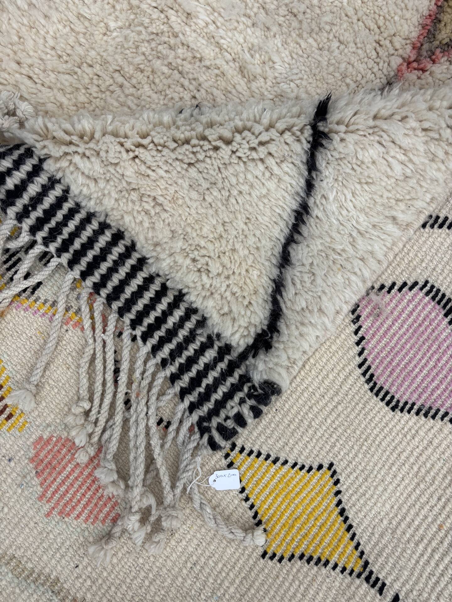 New Moroccan Berber rug M'rirt – 200x300 cm – Multicolored diamonds