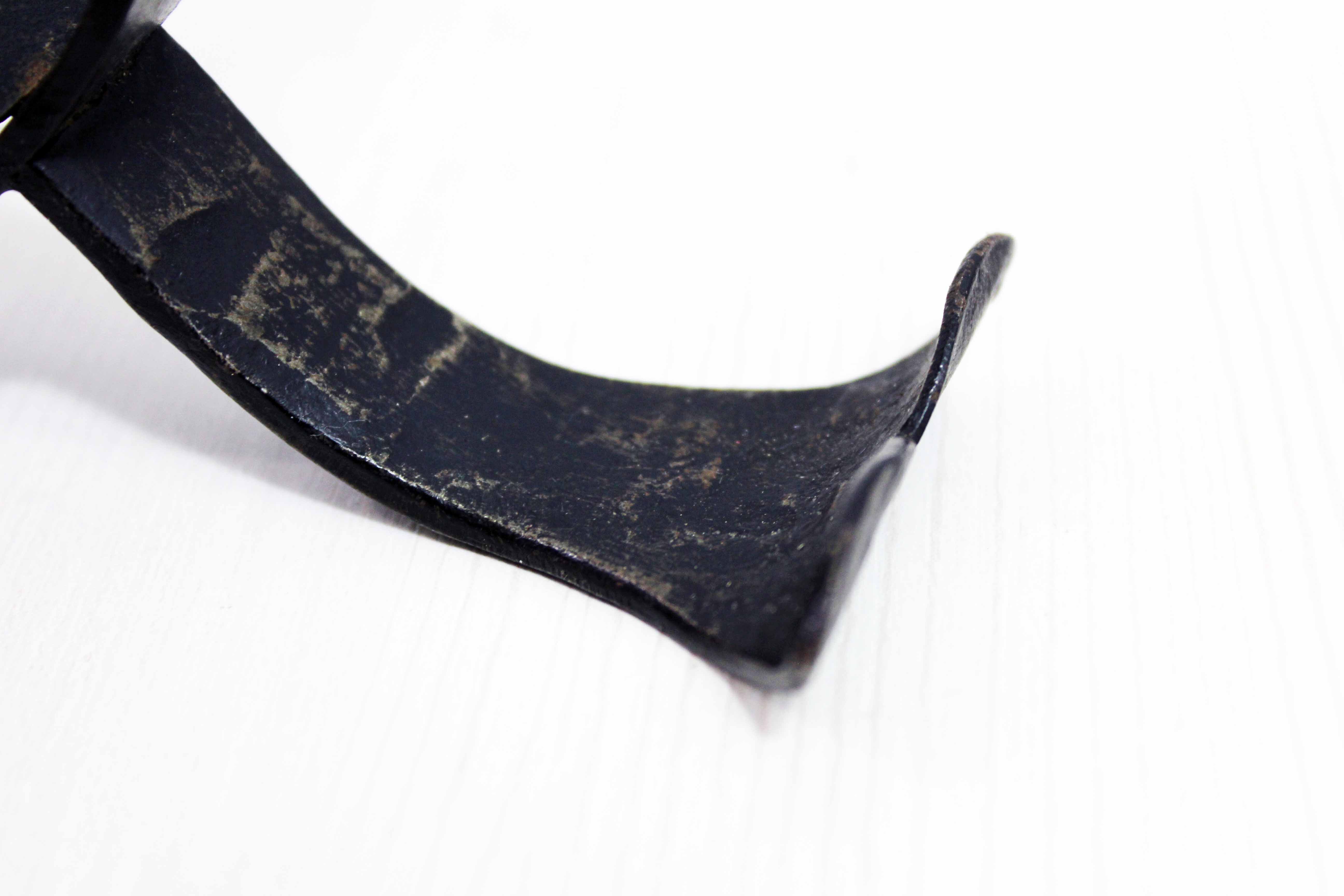 Modernist candle holder