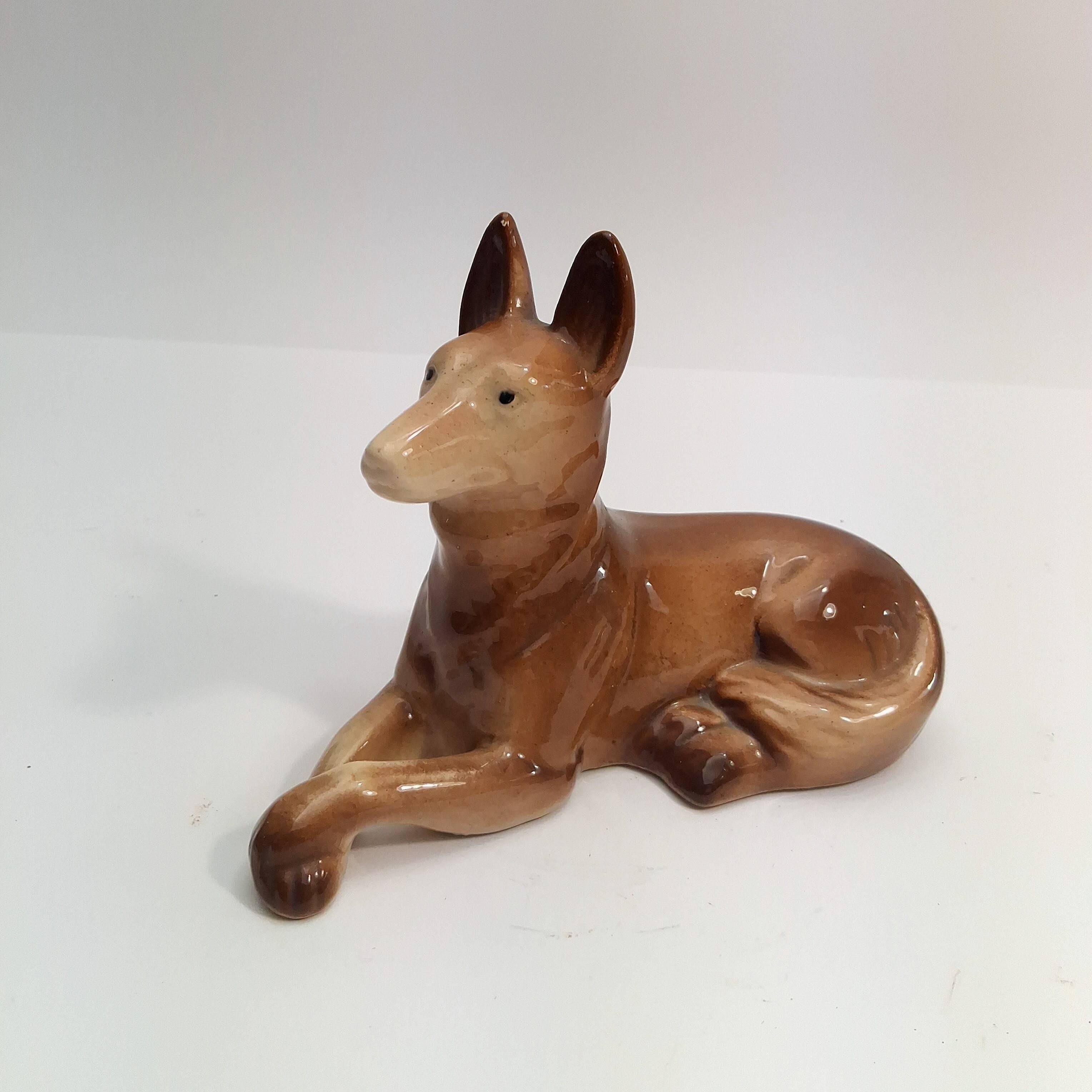 Saint Clement - Figurine - Resting Dog - Ceramic