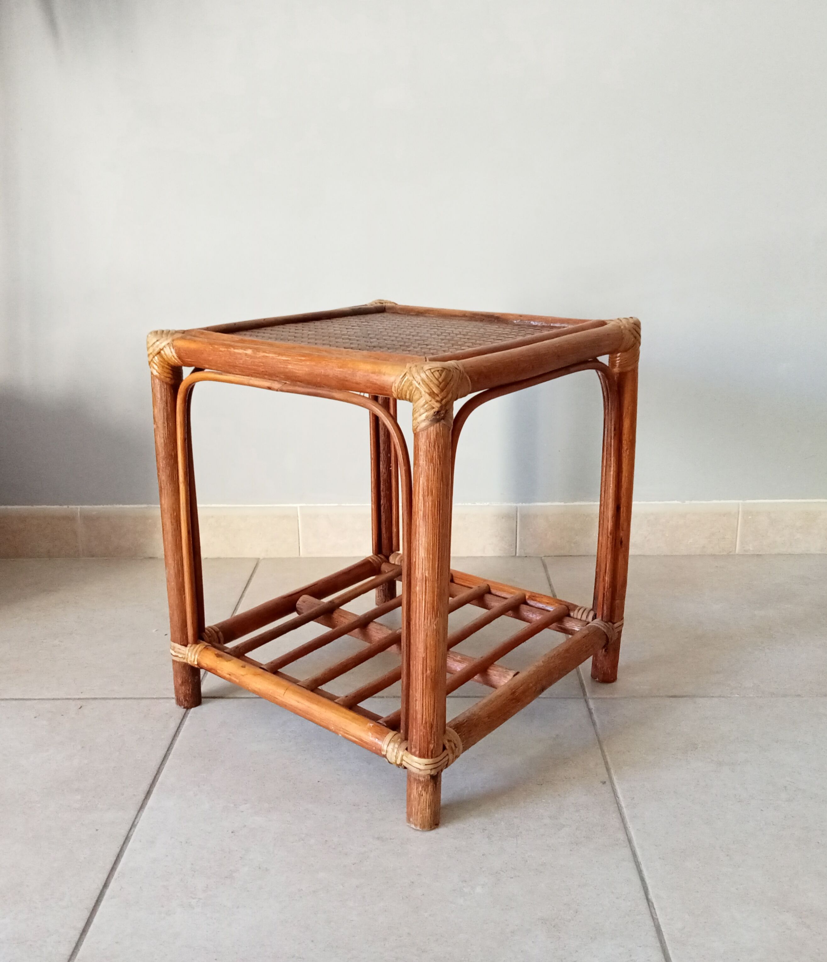 Vintage side table in rattan and bamboo