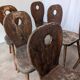 8 chaises brutalistes vintage en bois