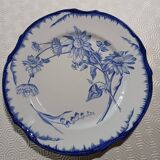 6 flat plates with floral decoration, T. de fer.