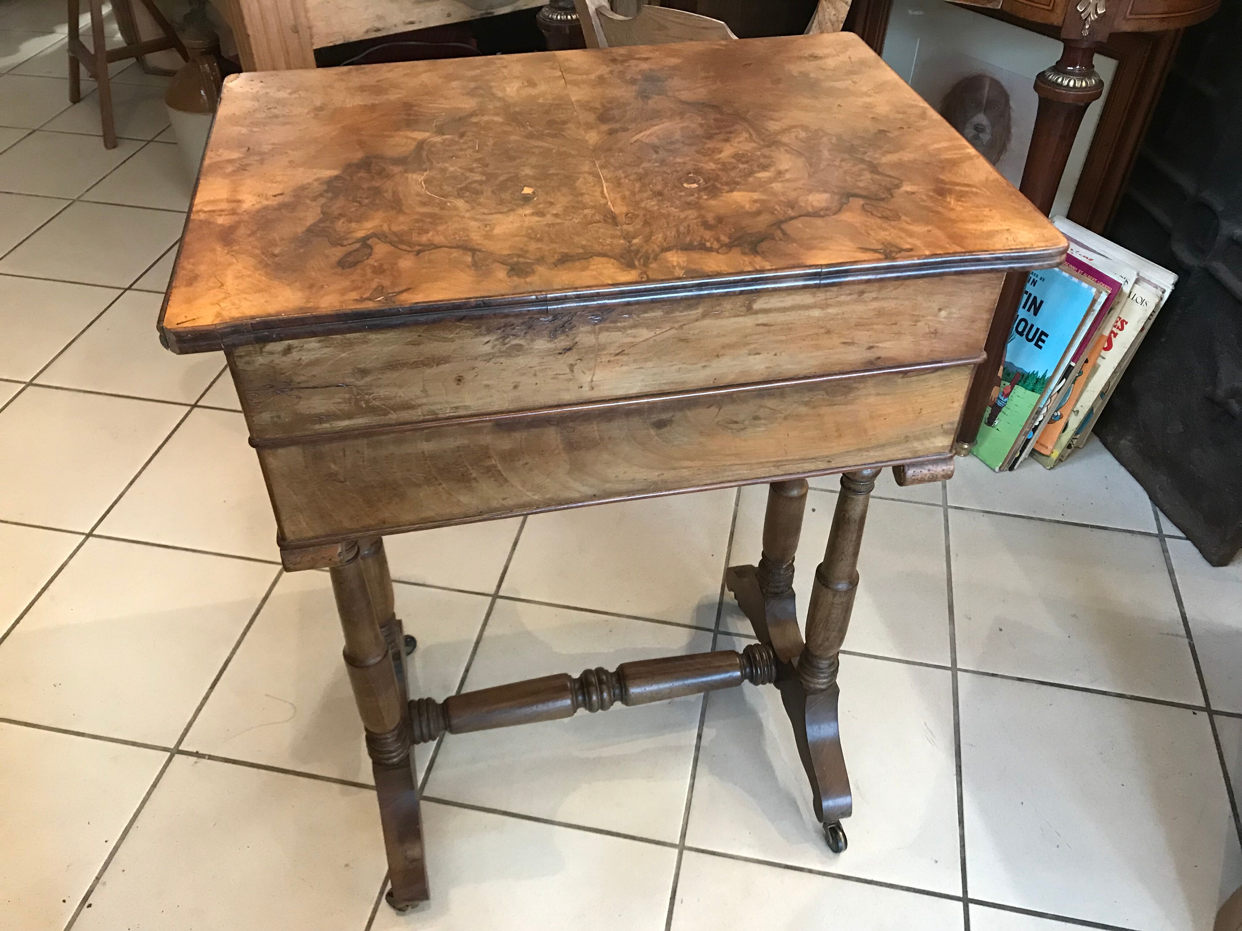 Worker Napoleon III Magnifier Elm