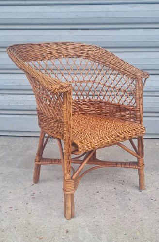 Children's chair in rattan and wicker