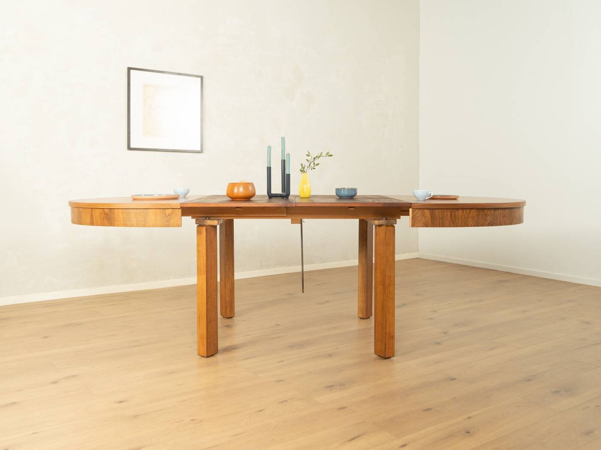 Table à manger extensible élégante par Ruscheweyh, années 1930, noyer