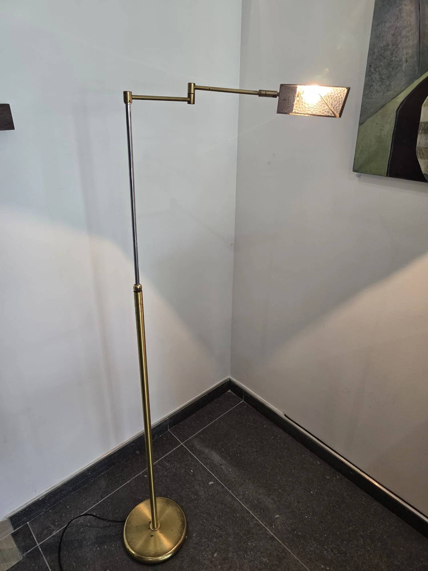 Italian articulated brass reading lamp – Tagliabue & Portonaro – 1980s-1990s