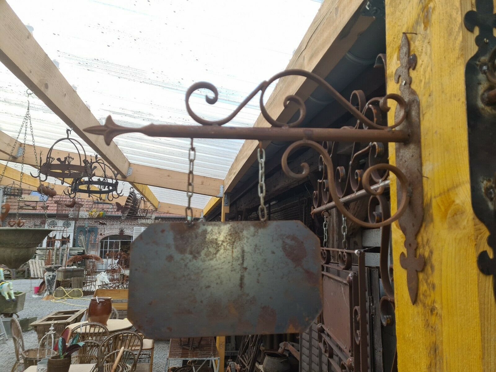 iron trade sign