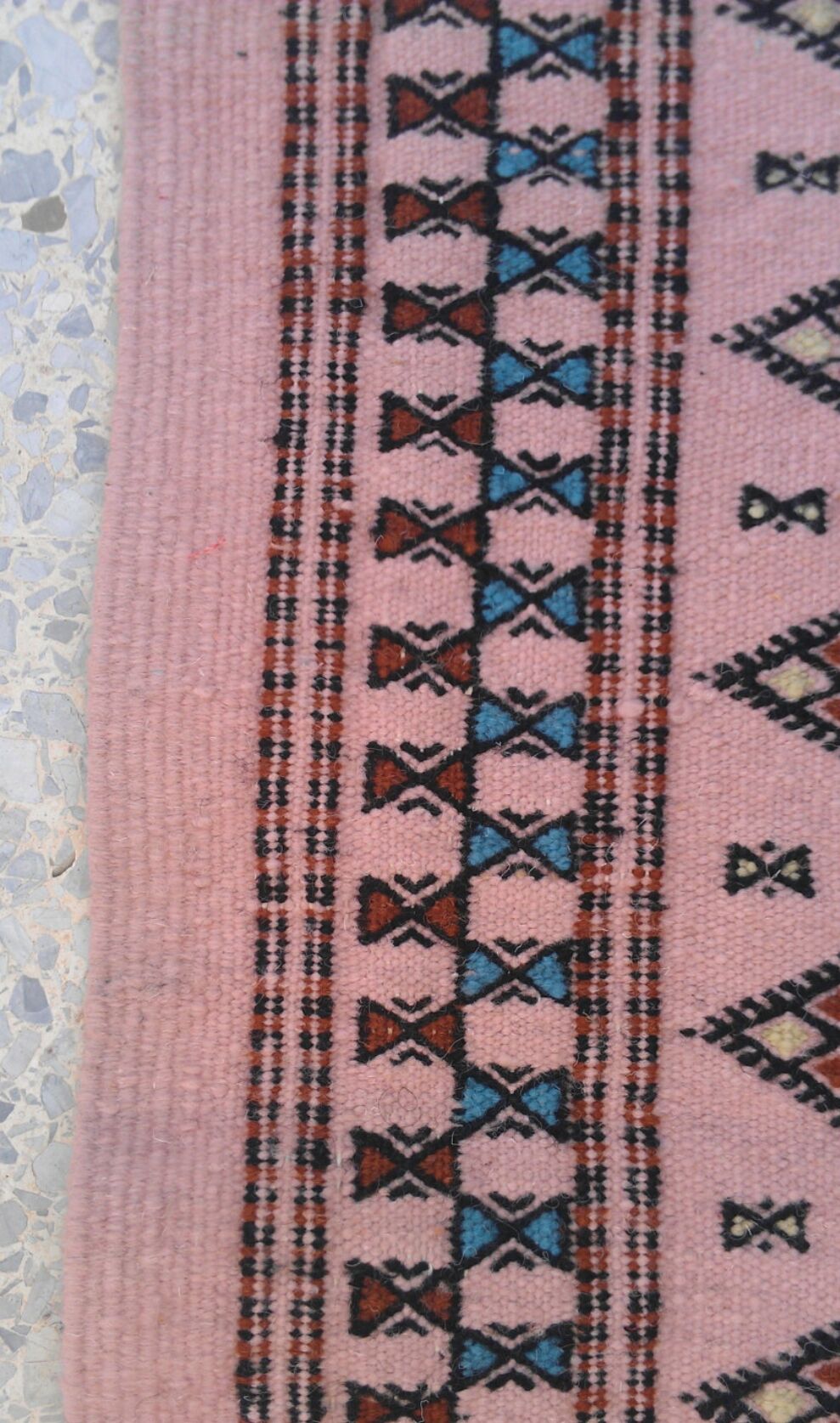 Carpet rose 133 x 75 cm