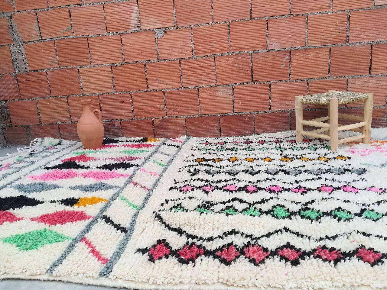 Handmade Moroccan Berber rug 278 X 156 CM