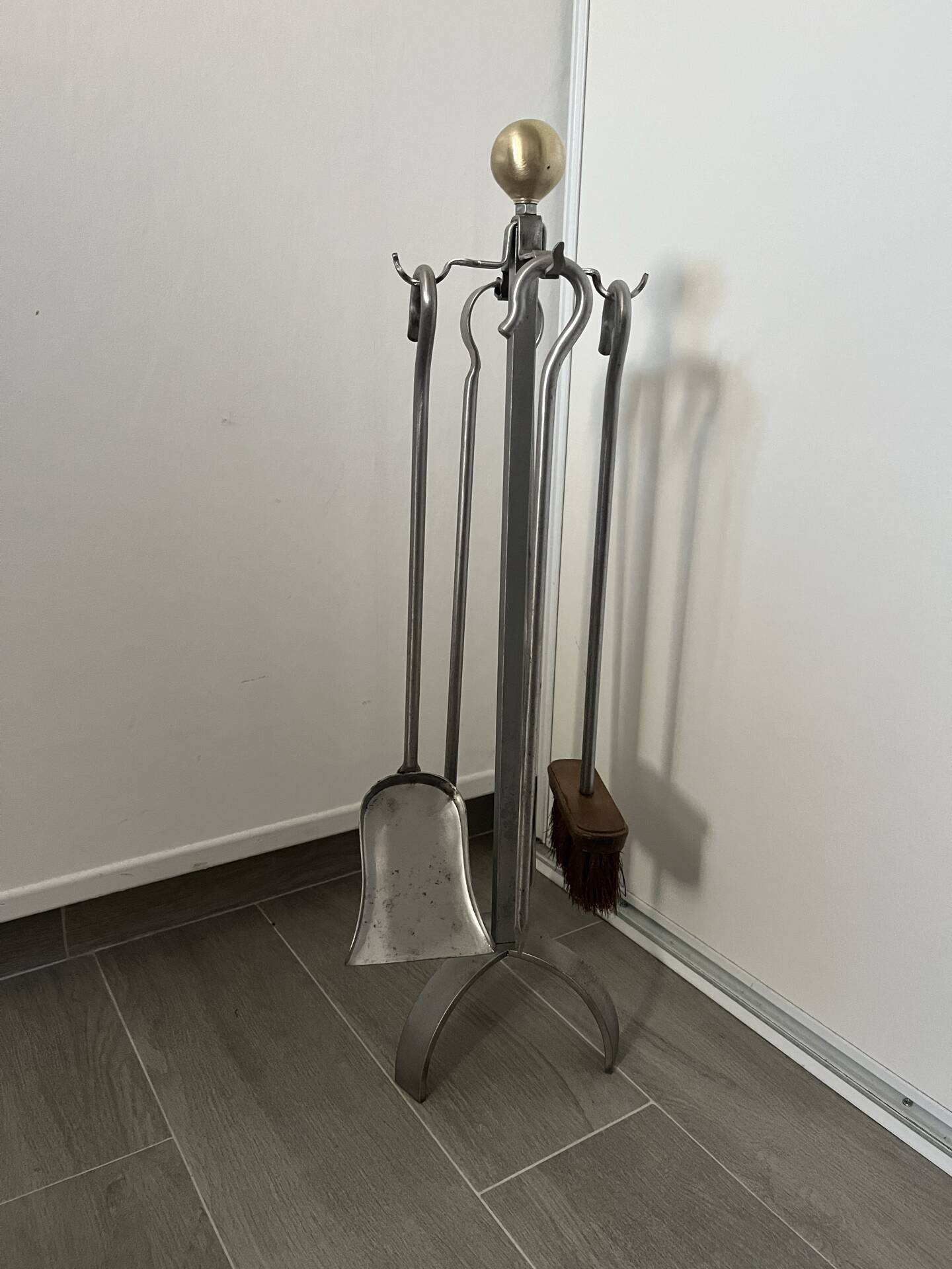 Serviteur de cheminée - contemporain