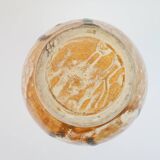 Vase en céramique en forme d'amphore antique