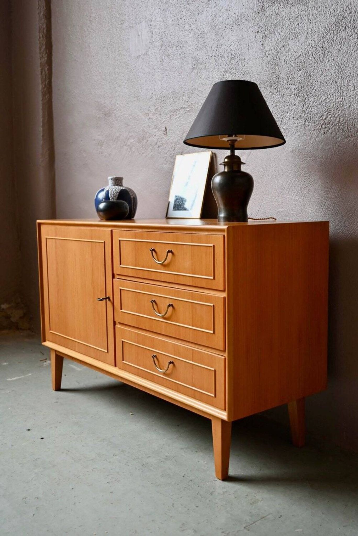 Petit buffet bahut scandinave années 50-60 chêne blond