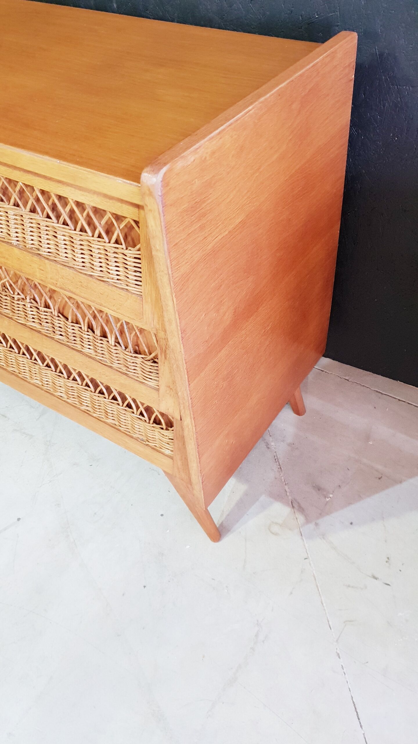 Vintage chest of drawers