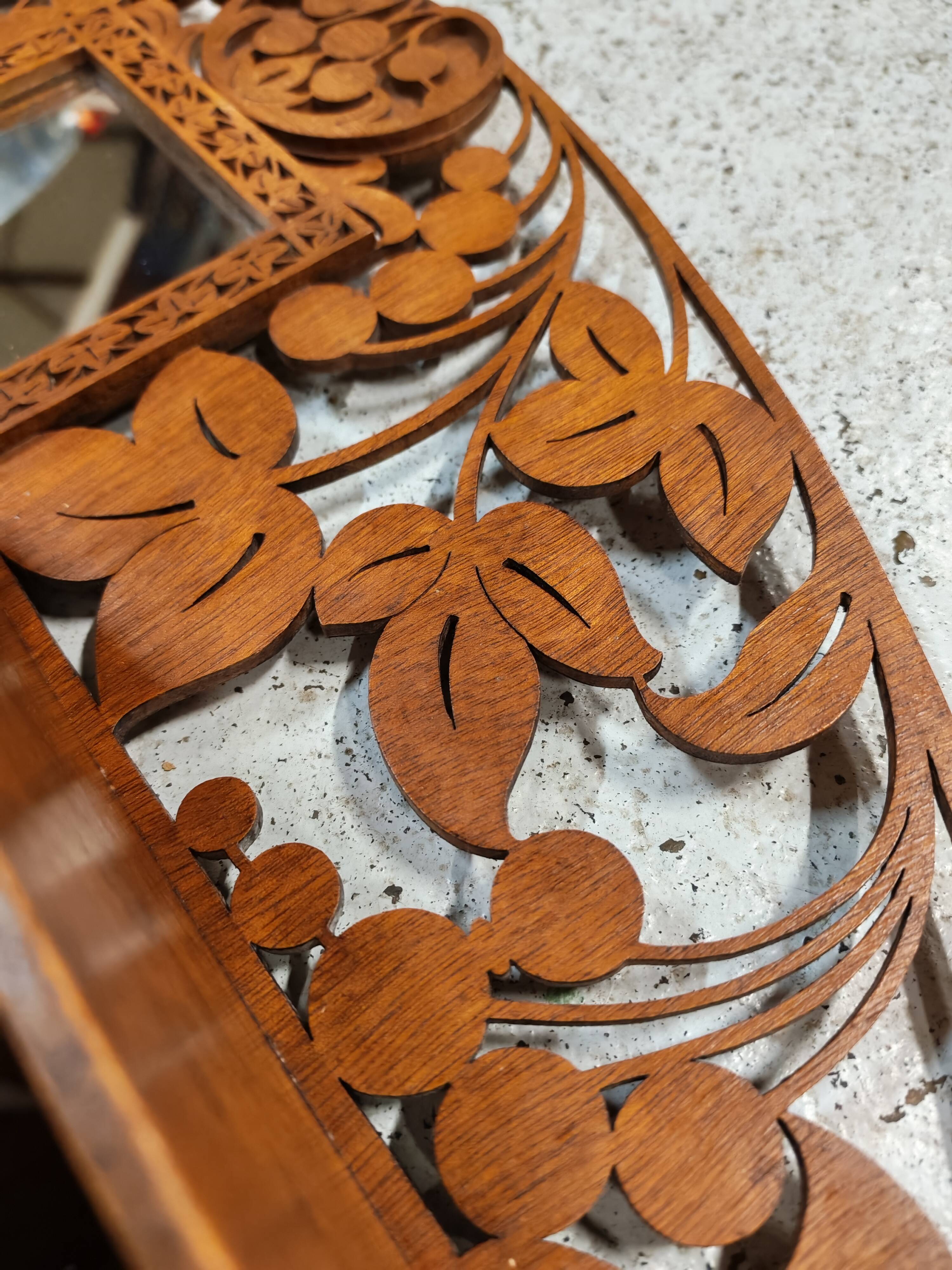 Wall shelf in carved wood and mirror – Art Nouveau style