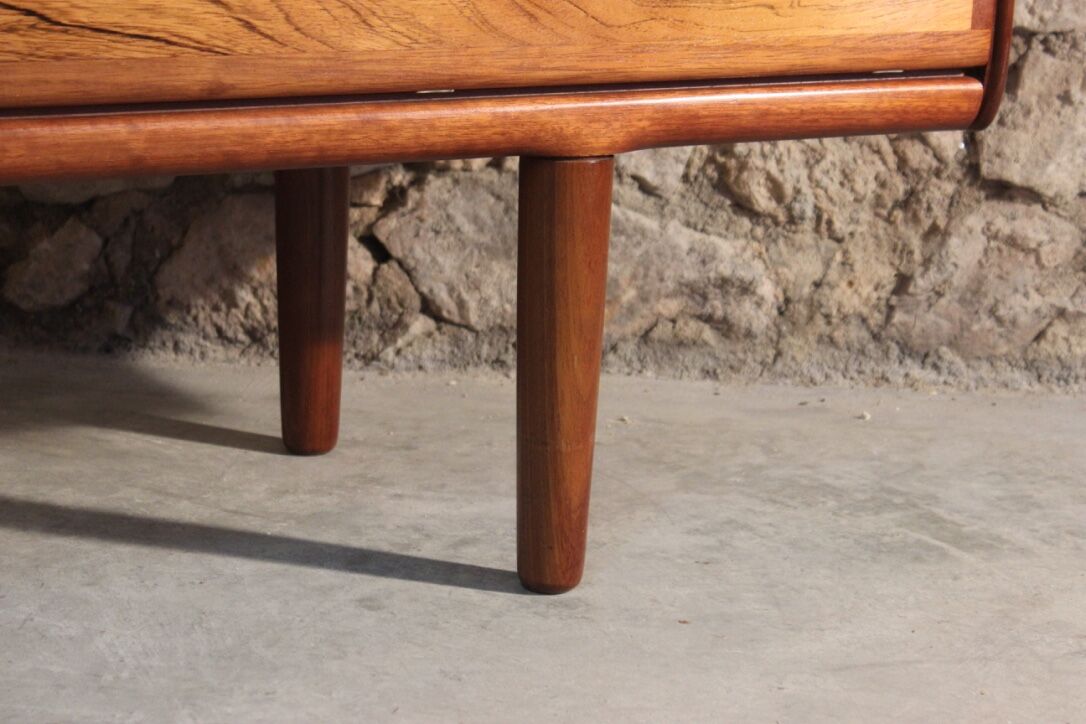 Sideboard vintage in teak and Rosewood, Scandinavian style by White & Newton