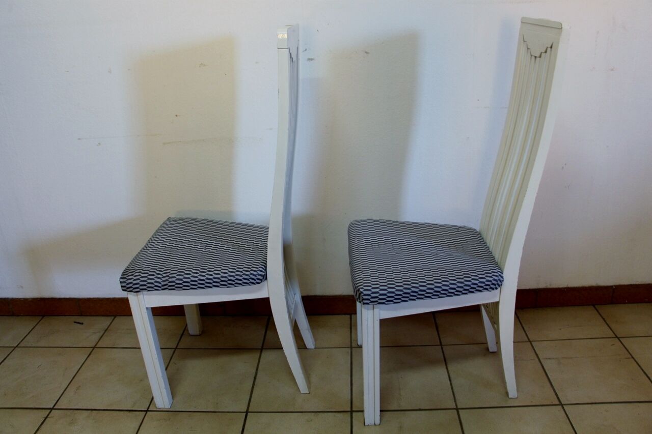 Series of eight chairs