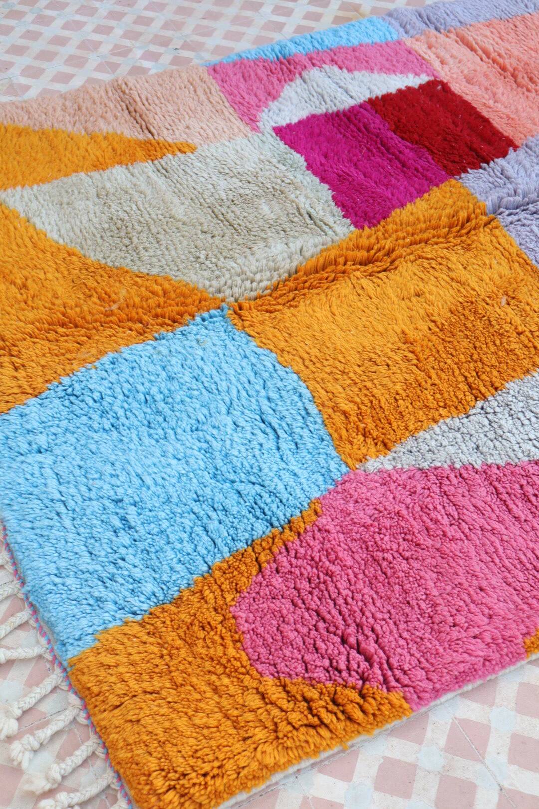 Contemporary high-quality multicoloured Azilal Berber rug - 246 x 153 cm