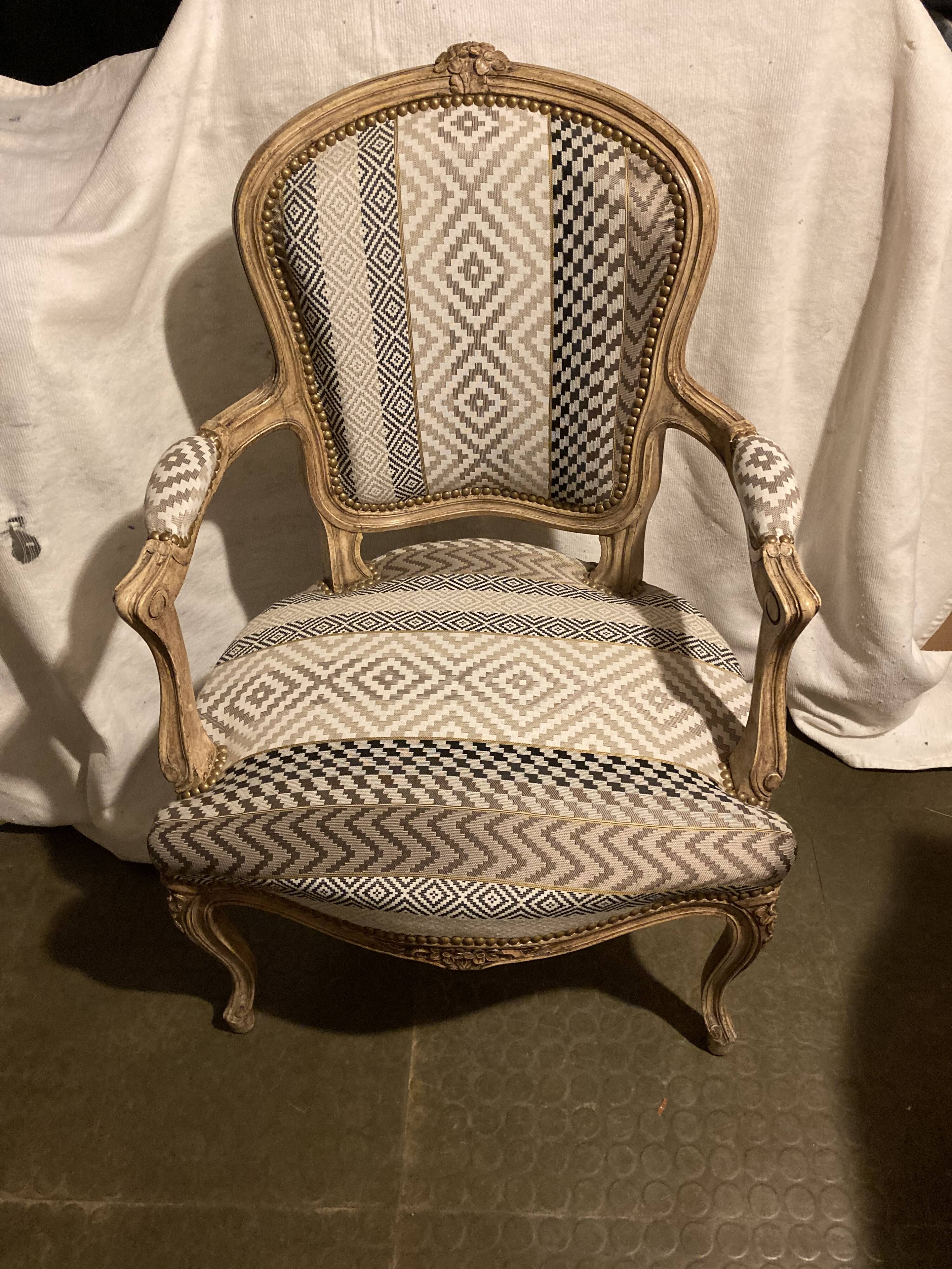 Cabriolet armchair