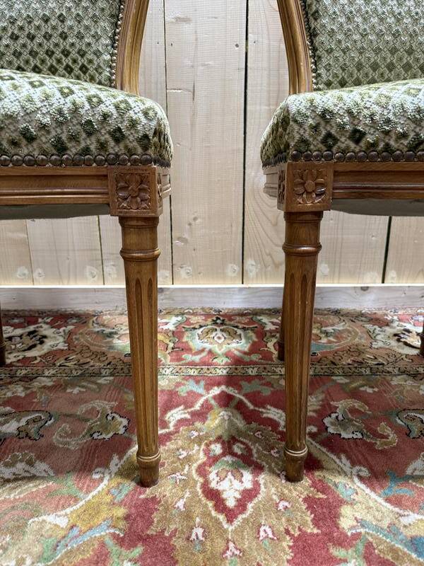 Suite de 4 chaises style Louis XVI "Fer à cheval"