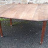 Oval fruit wood farm table