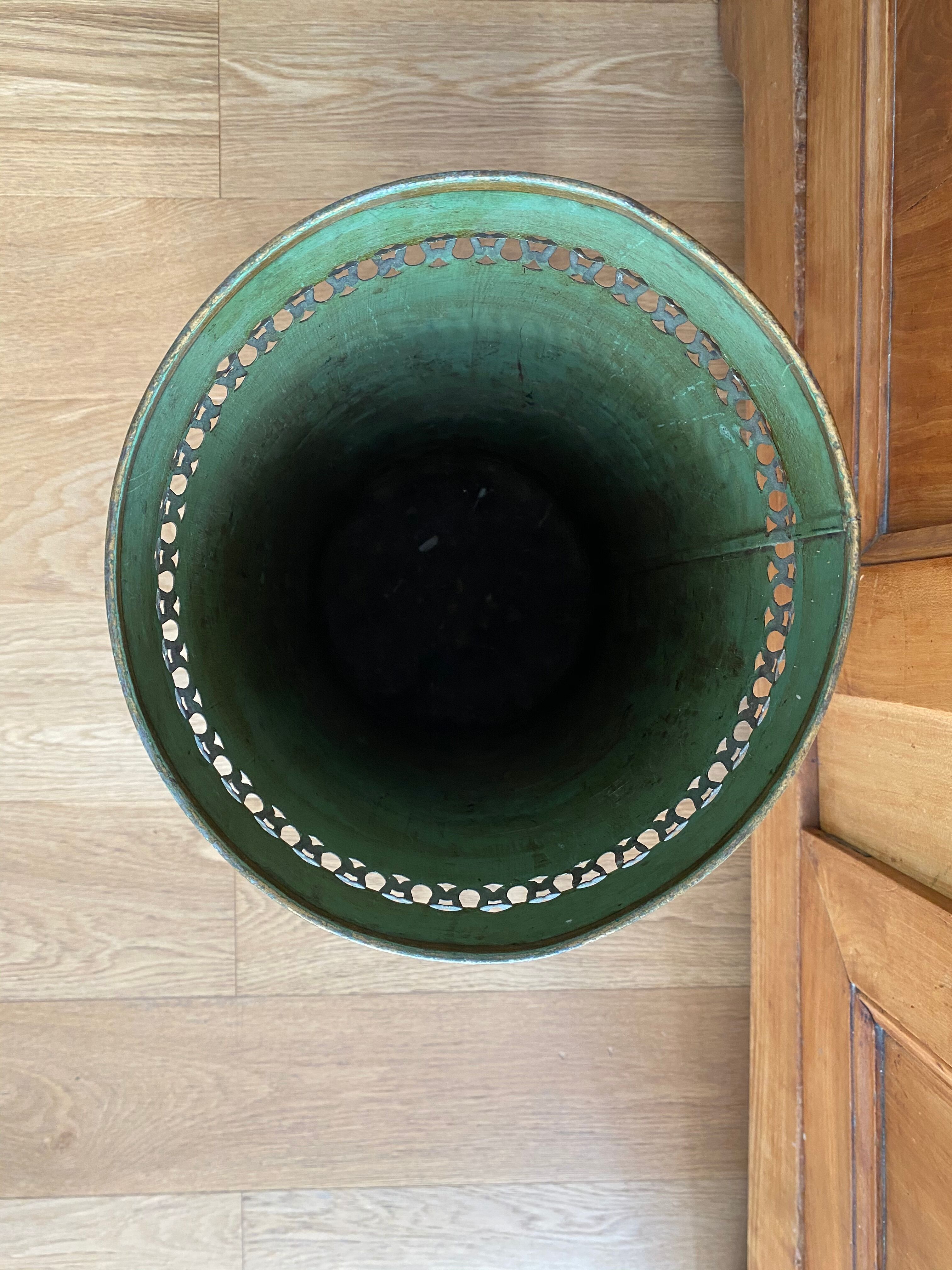 Napoleon III painted sheet metal umbrella holder