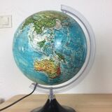 Globe terrestre lumineux vintage