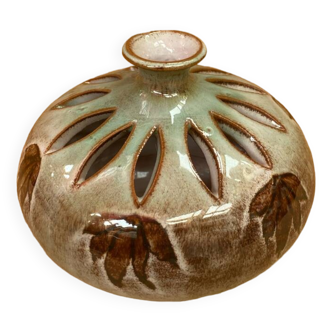 Ancien vase soliflore en céramique émaillé brun décor feuilles vintage
