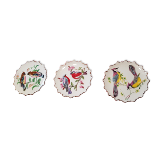 3 decorative porcelain plates